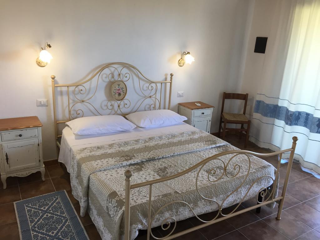 הוילה אולביה Agriturismo Mieleamaro מראה חיצוני תמונה